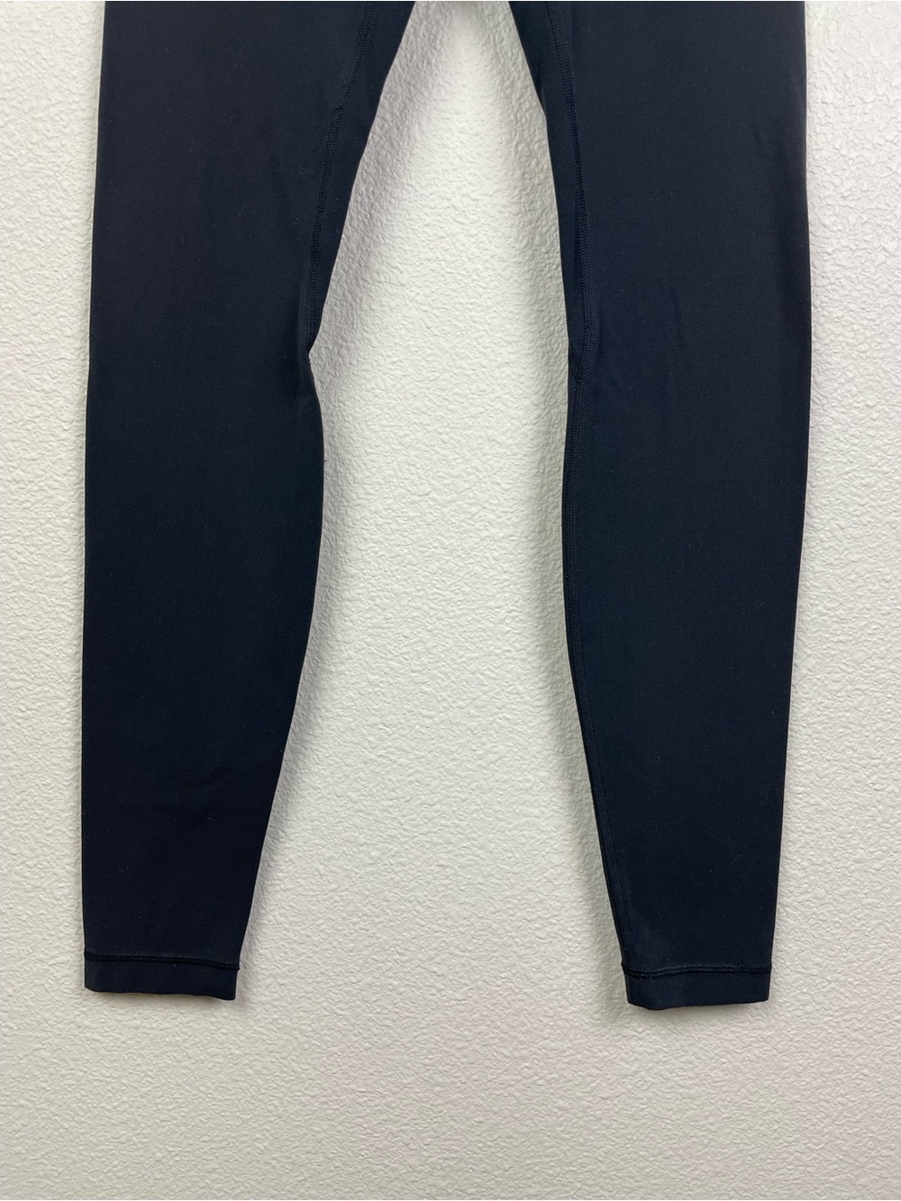 Lululemon Women's 4 Black Align Pant 28" Nulu Highwaisted Leggings Athletic Gym - Picture 5 of 16